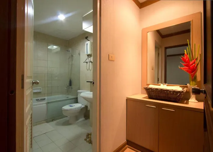 Дом отдыха 1br With Pool Gym Near Bts Phrom Phong