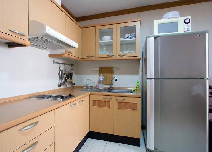 1br With Pool Gym Near Bts Phrom Phong Дом отдыха Бангкок